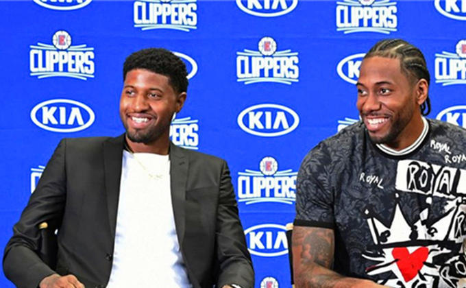 美媒：森林狼对欧文有意，爱德华兹本人支持这一举措（美媒：森林狼欲引进欧文，爱德华兹表示支持）